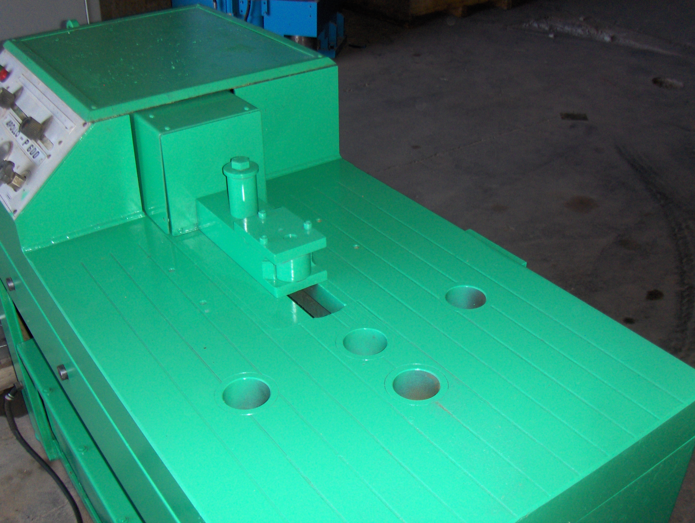 Used Apollo Mdl. P600 Hydraulic Bender