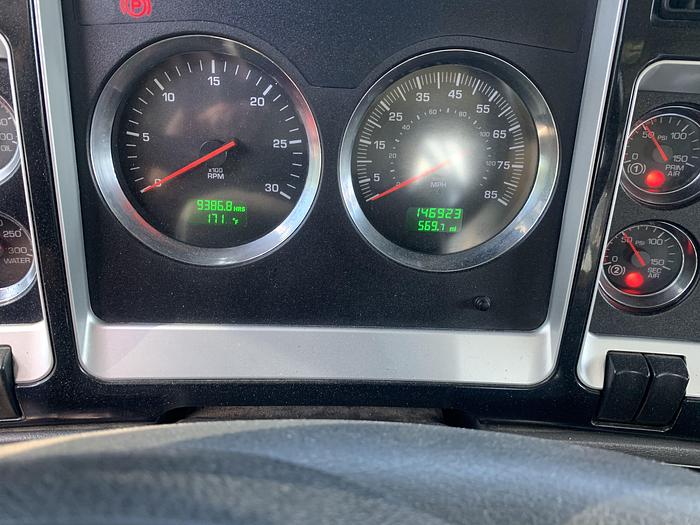 Used 2007 KENWORTH T800 GRAPPLE TRUCK