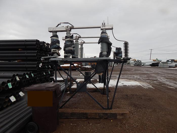 Surplus 2014 Turner Electric 72.5 kV,  Cat # TMX06912 Air Break Switch