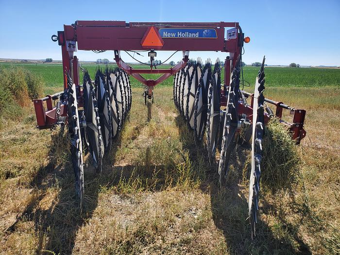Used 2012 New Holland H5980 Wheel Rake