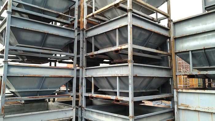 Usado Caixas / contentores metálicos