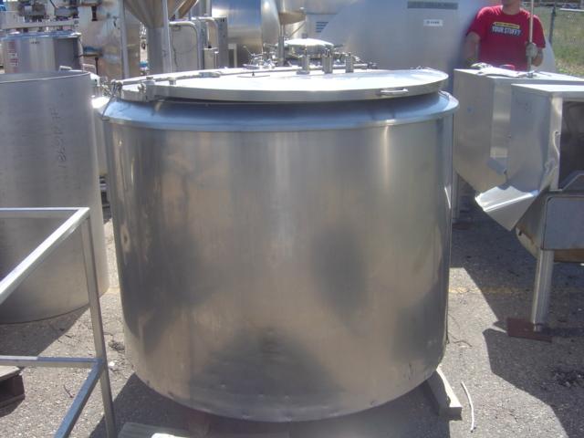Usado 200 GALLON PROCESSOR TANK.
