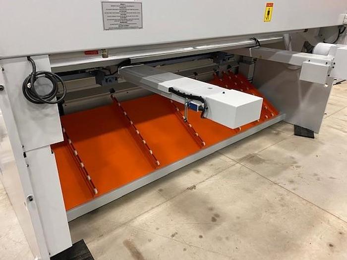 Used 1/4" x 8.5' Ermak HGS-2600/6 Hydraulic Swing Beam Shear