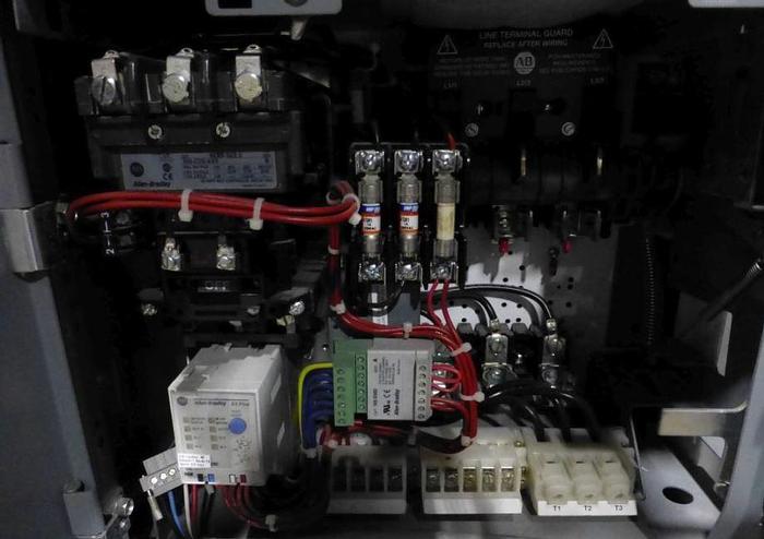 Used ALLEN BRADLEY CENTERLINE 2100 INTELLICENTER MCC SECTION