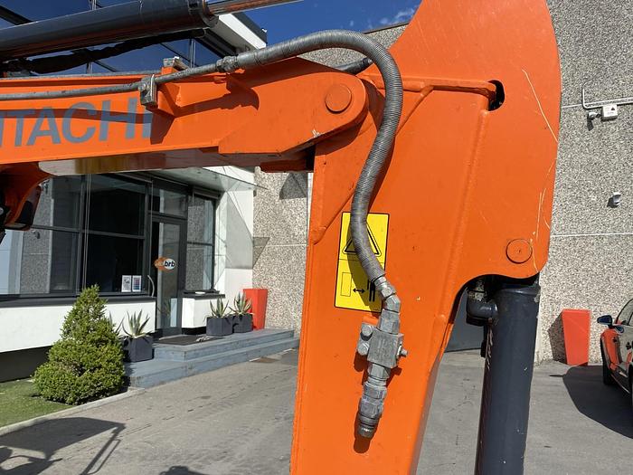 Usato 2016 HITACHI ZX26U-5A