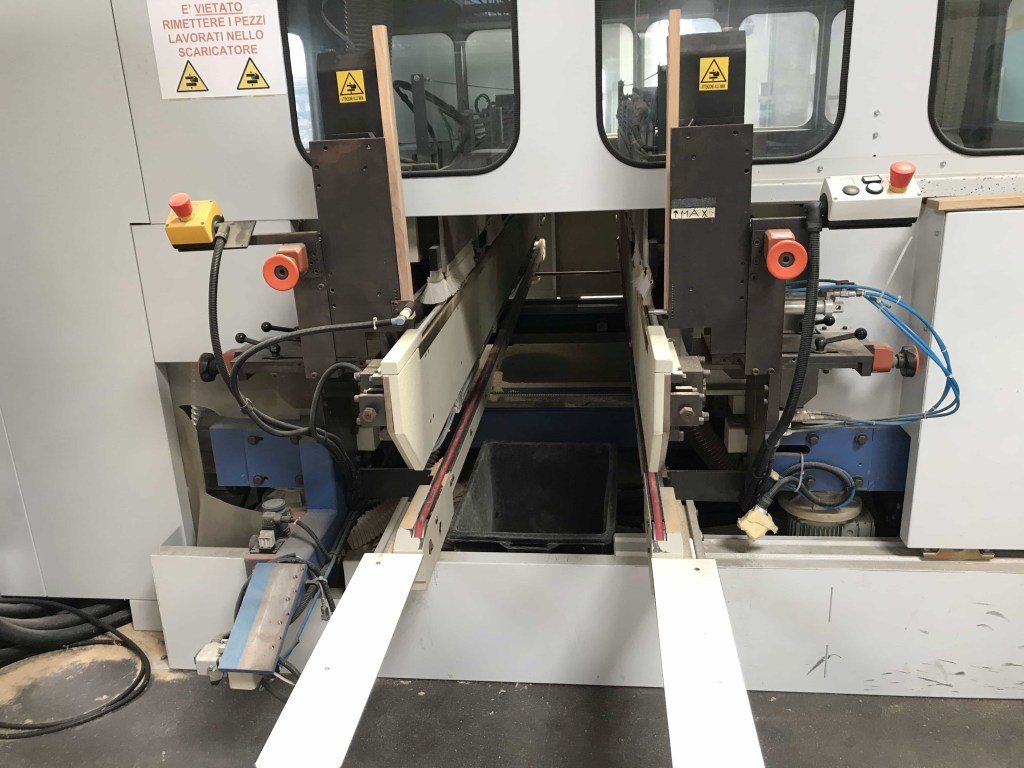 Ricondizionato 2004 Squadratrice doppia, marca Friulmac modello Idramat