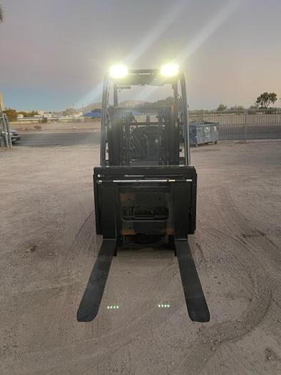 Used 2012 TOYOTA 8FGU20 FORKLIFT