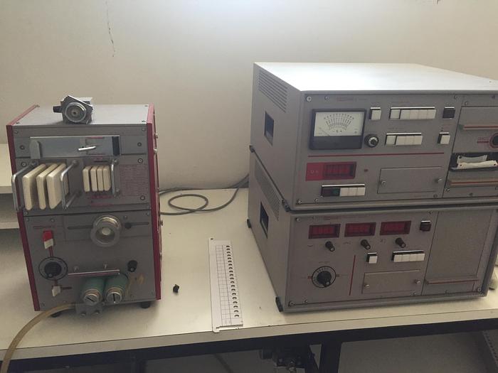 Used LABORATORY EQUIPMENT : FULL LABORATORY