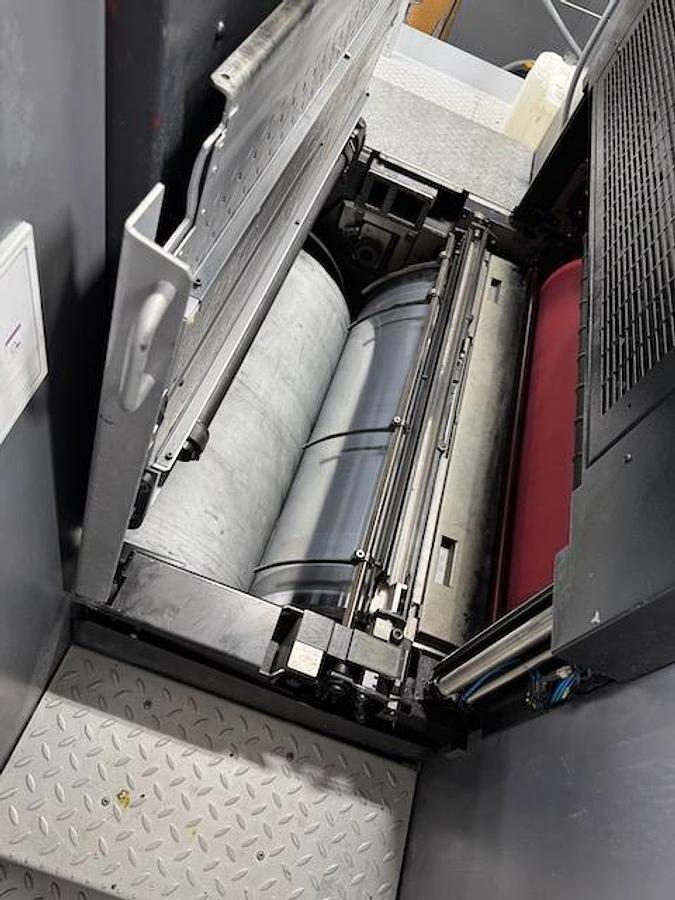 Used Used 2015 Heidelberg 106XL-8-P+L