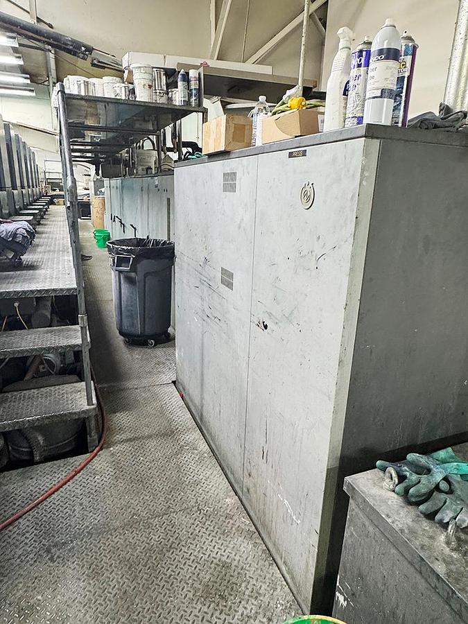 Used 2005 Heidelberg CD102-8+LX hybrid UV