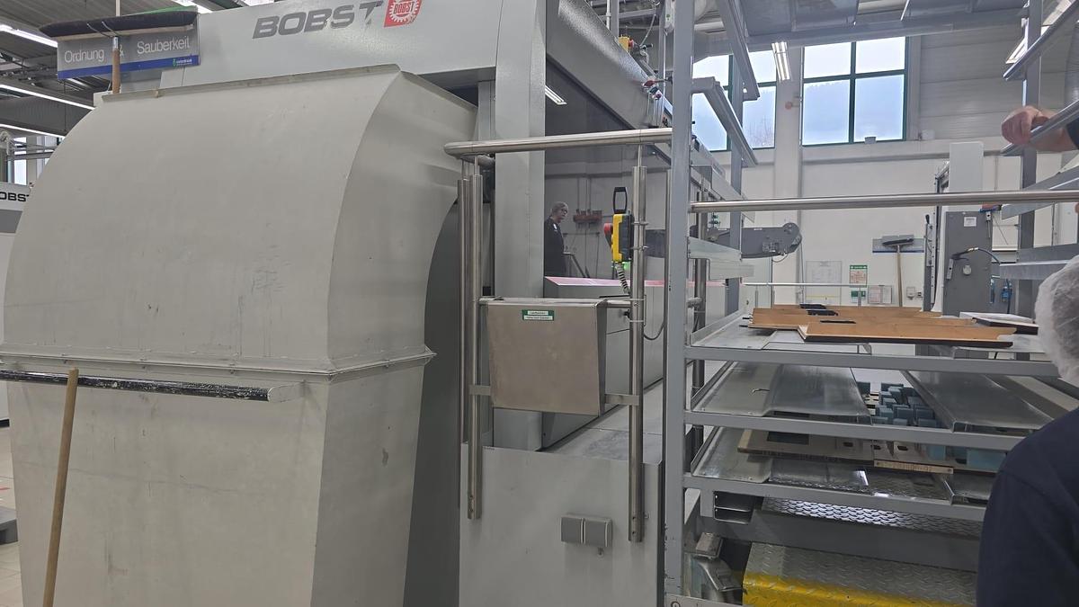 Used 2011 Bobst Expert Cut 106-PER