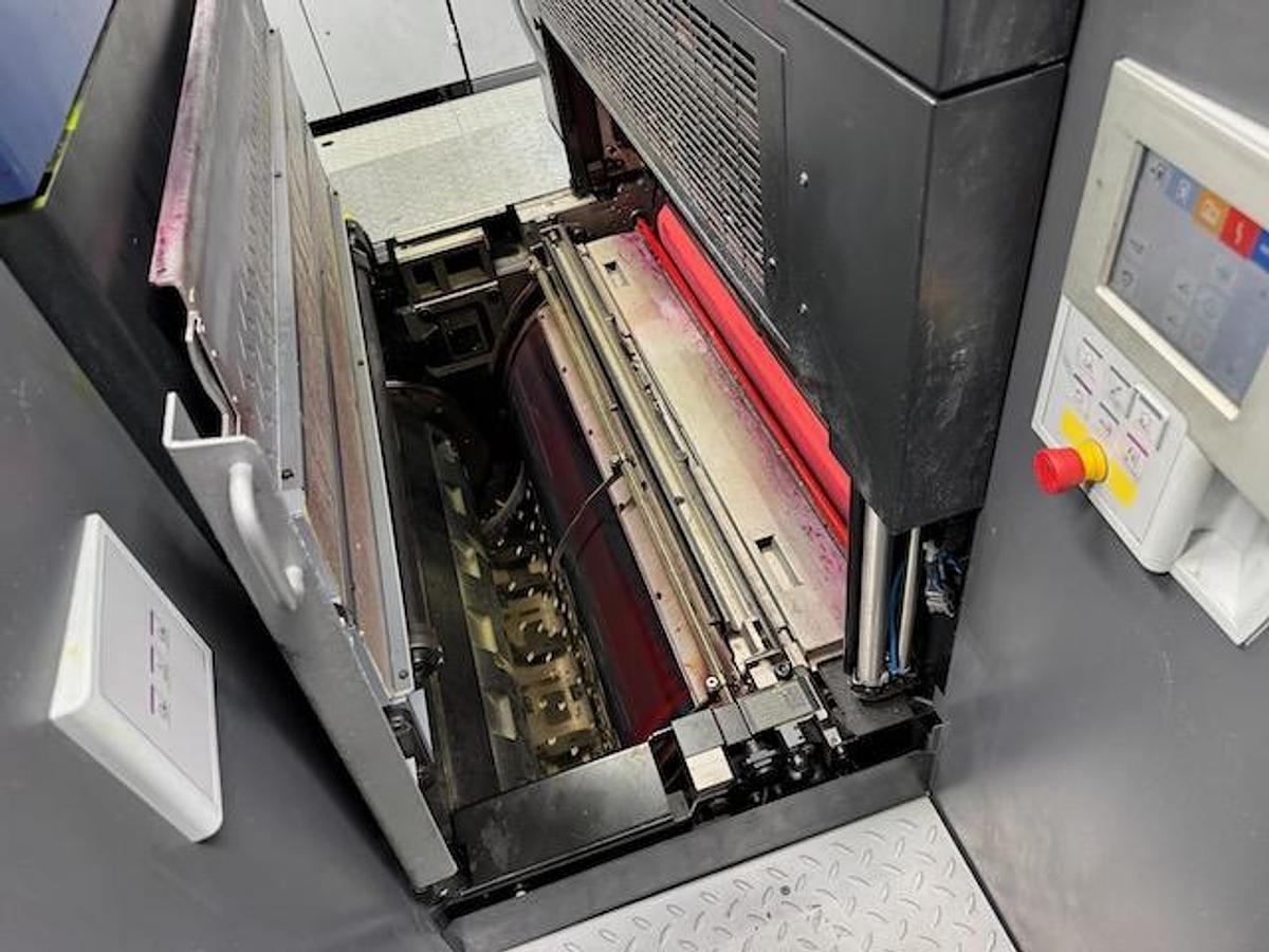 Used Used 2015 Heidelberg 106XL-8-P+L