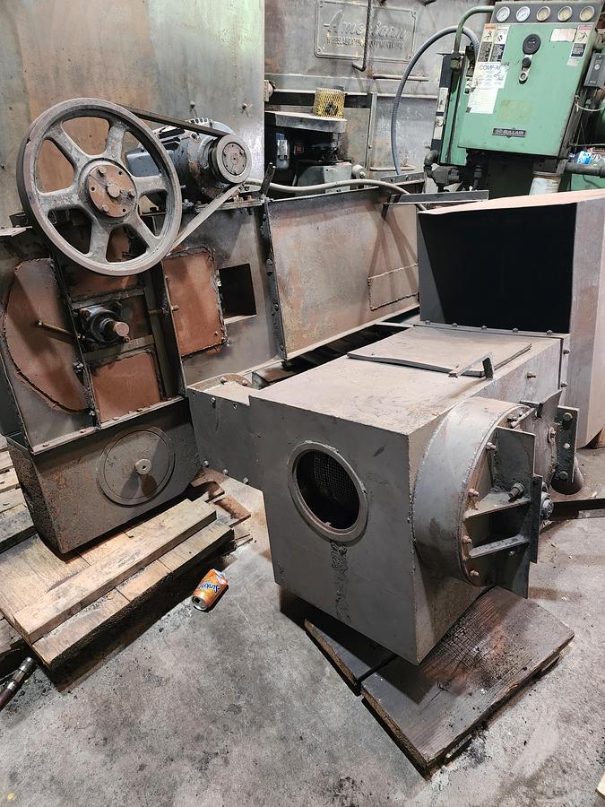 Good Wheelabrator 72" Swing Table