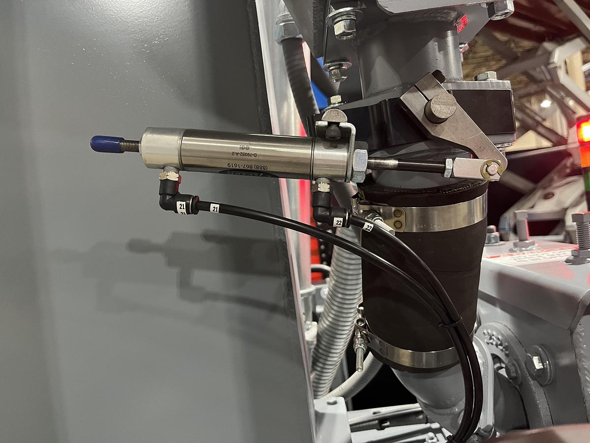 Like new 2024 Gibson 1.5BB