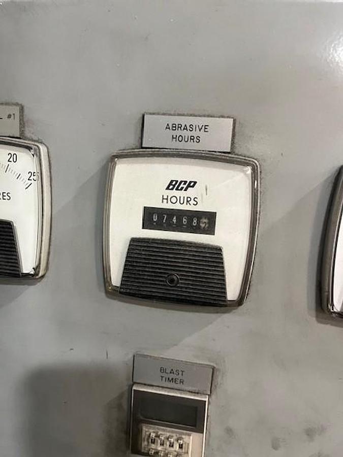 Excellent 2006 Wheelabrator/BCP 6' Fixed Table