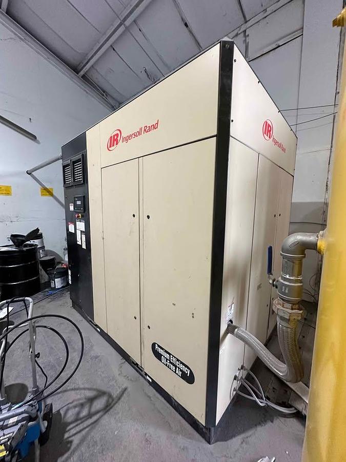 Excellent Outdoor Industrial Sandblasting Setup
