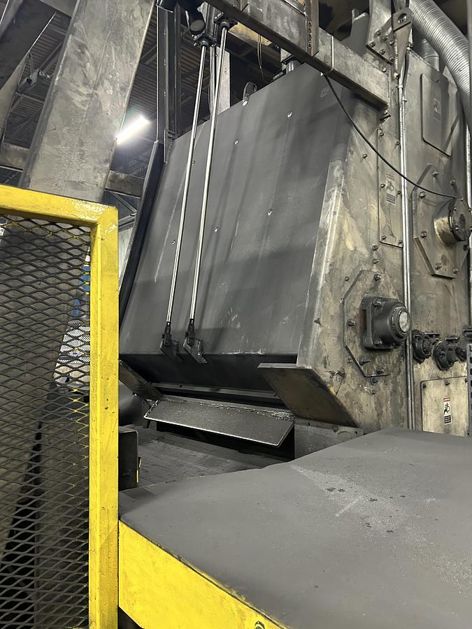 Like new Metfin 22 Cube Rubber Belt