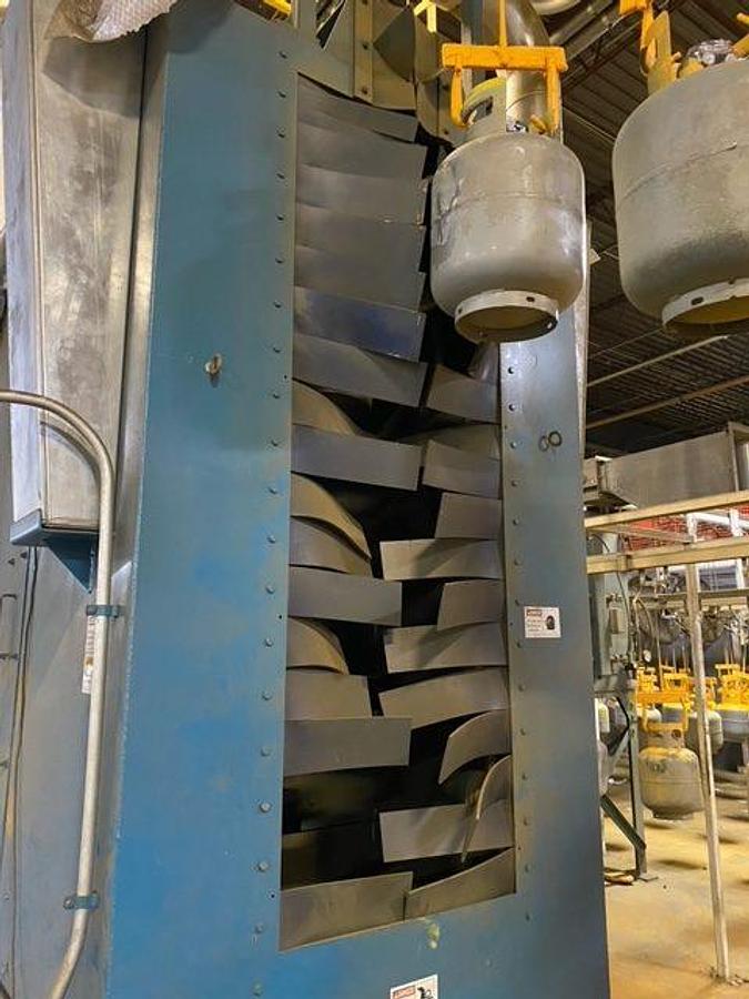 Like new 2013 Viking MR6016/VK4