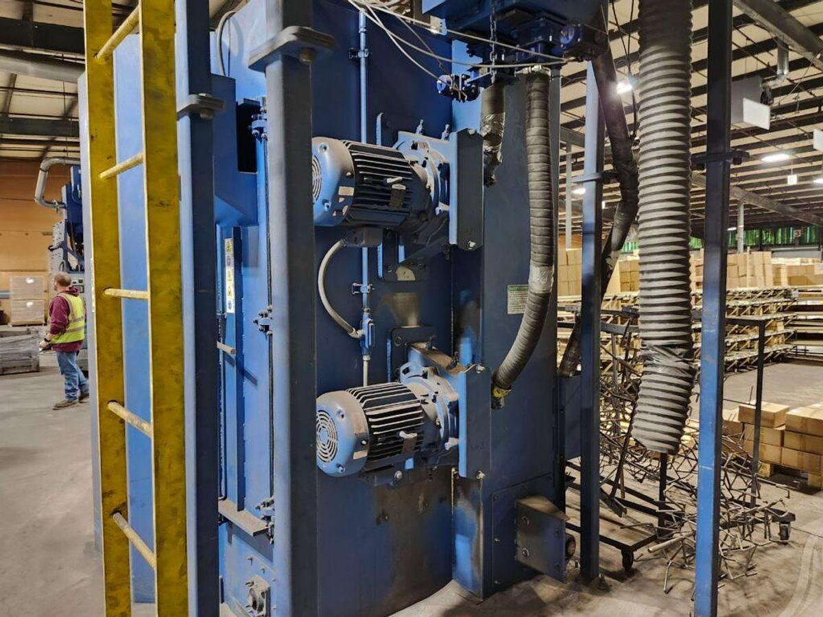 Like new 2015 Wheelabrator Spinner Hanger