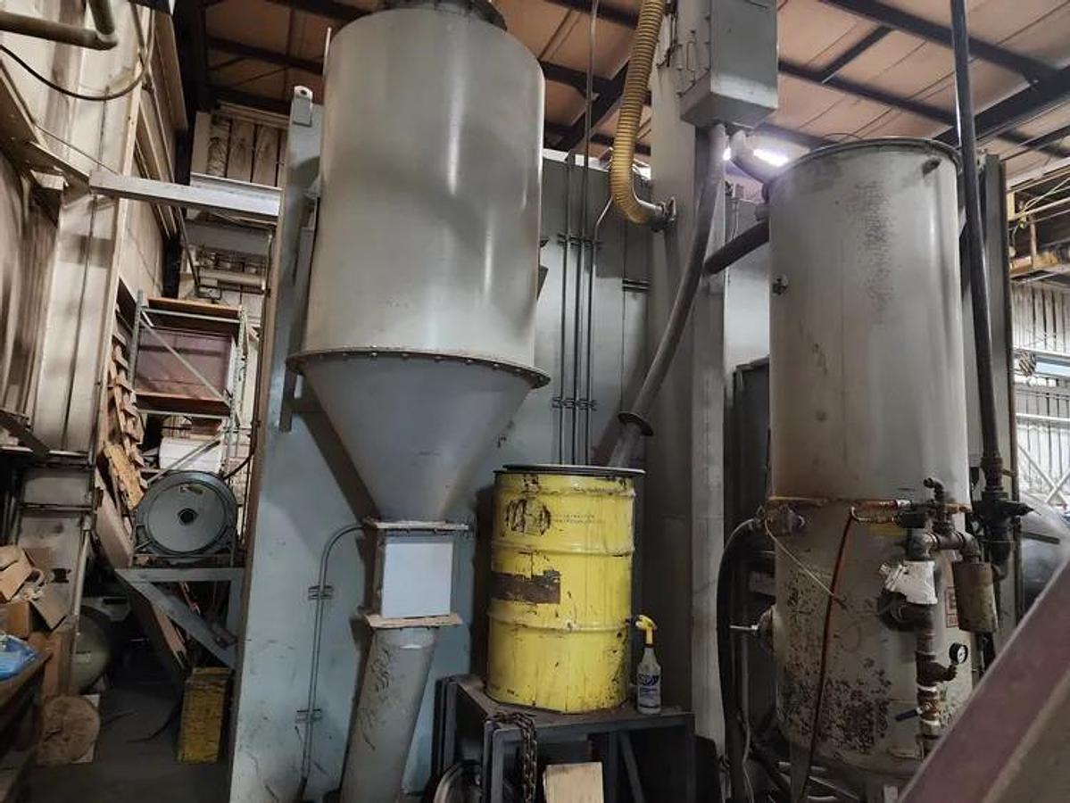 Very good Wheelabrator LE Modular Blast Room #BR 5008