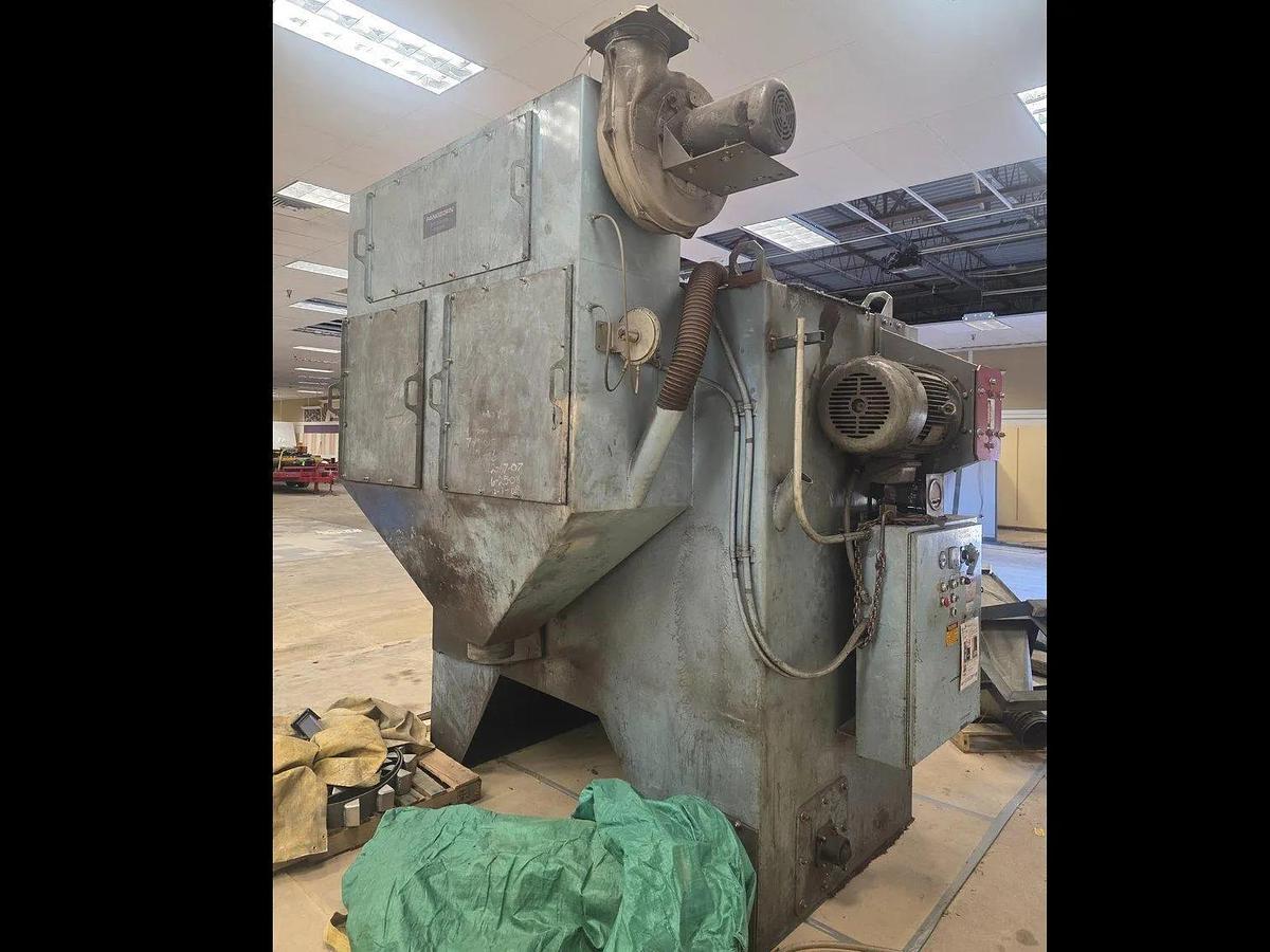 Very good Pangborn 6LK-7 72" Fixed Table