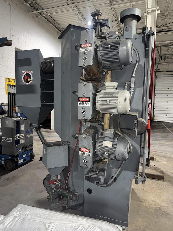 Like new 2023 Cardinal 36XXTR