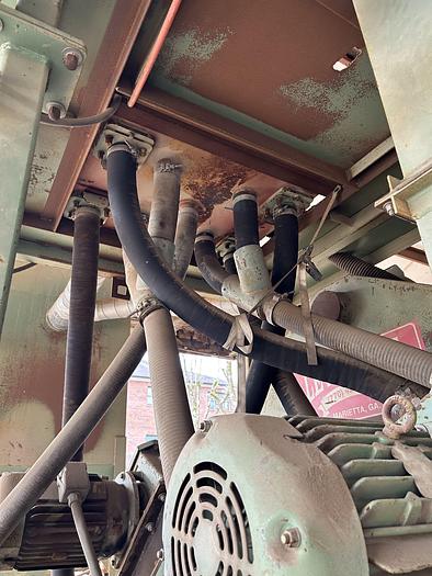 Very good 1996 BCP A4-7365 Roll Conveyor