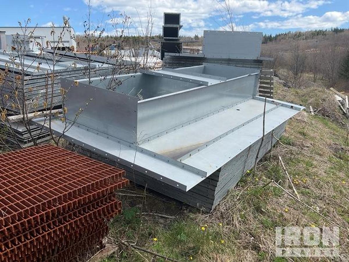 Excellent 2010 Col-Met 120' Long Blast Room