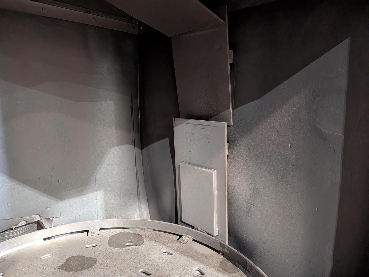 Like new Goff 48" Fixed Table