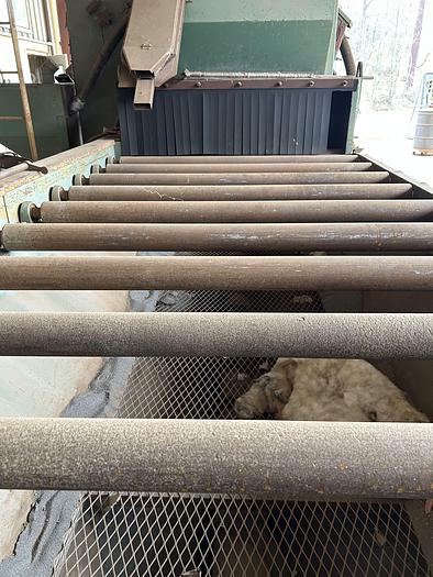 Very good 1996 BCP A4-7365 Roll Conveyor