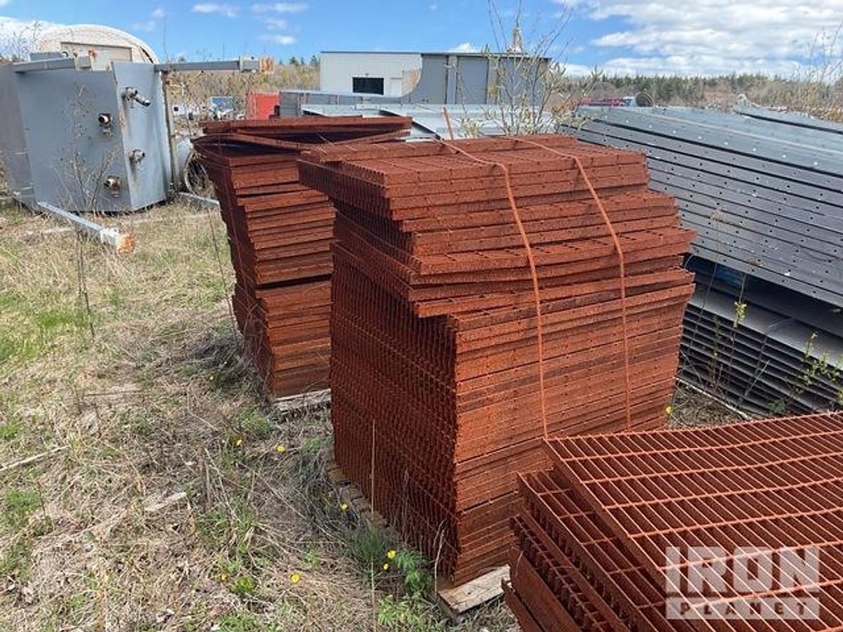 Excellent 2010 Col-Met 120' Long Blast Room