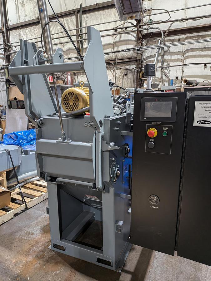 Like new 2024 Gibson 1.5BB