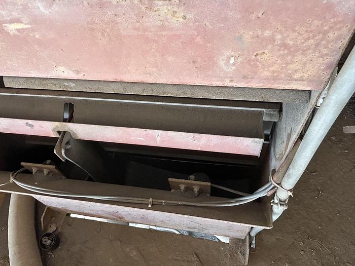 Very good 1996 BCP A4-7365 Roll Conveyor