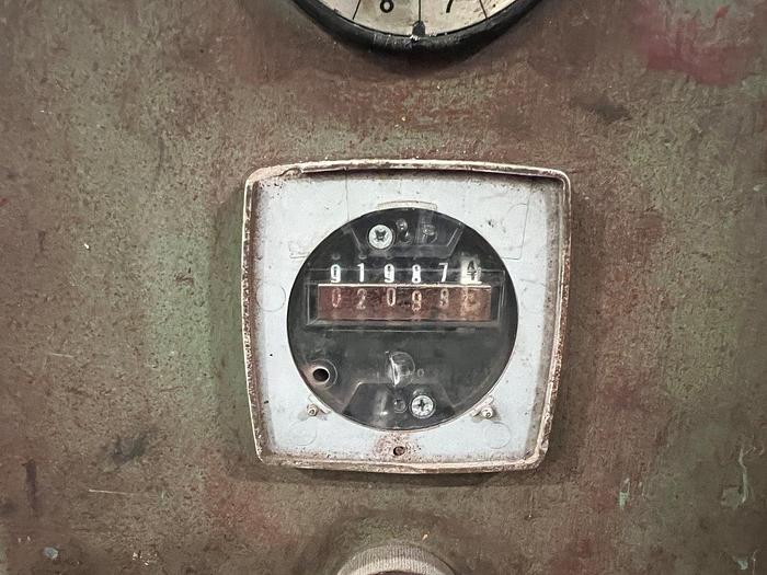 Very good 1984 Goff 72" fixed table