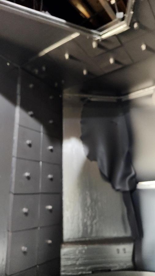 Very good Bronco 72" Table