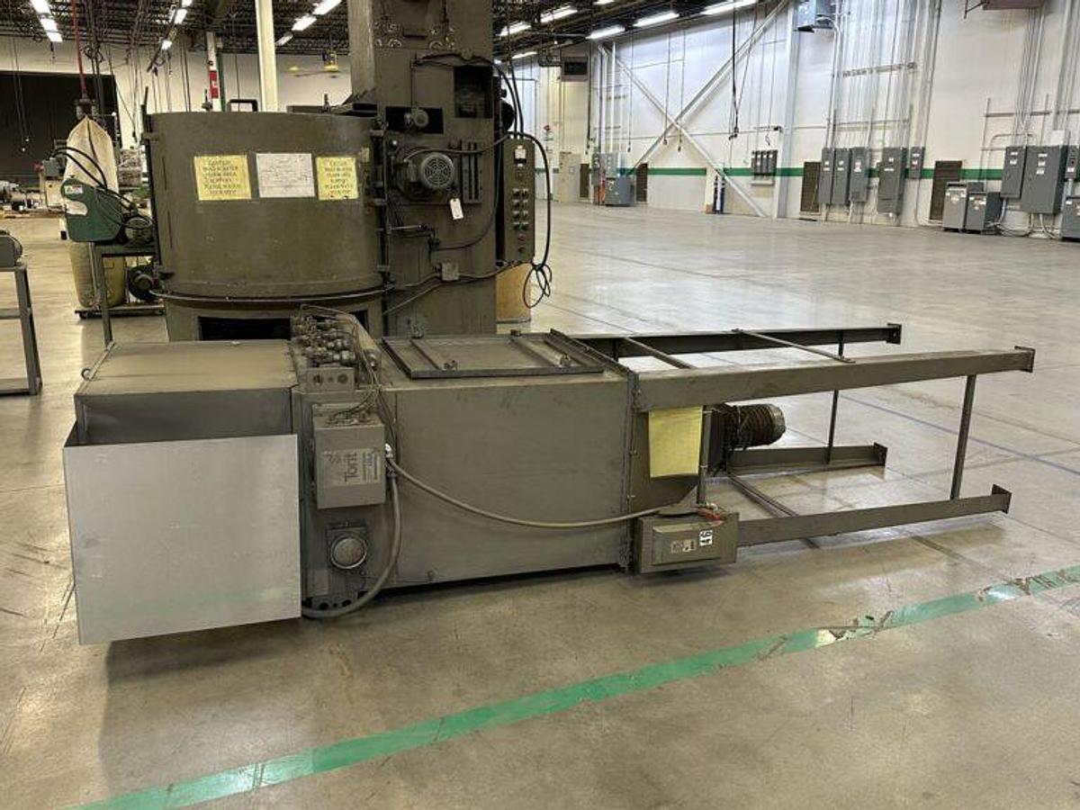 Good Wheelabrator MT1000 40" Turn Table