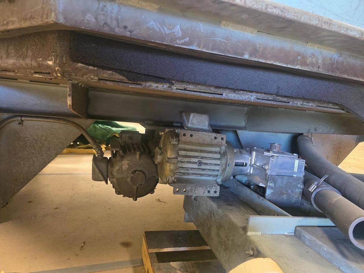 Very good Pangborn 6LK-7 72" Fixed Table