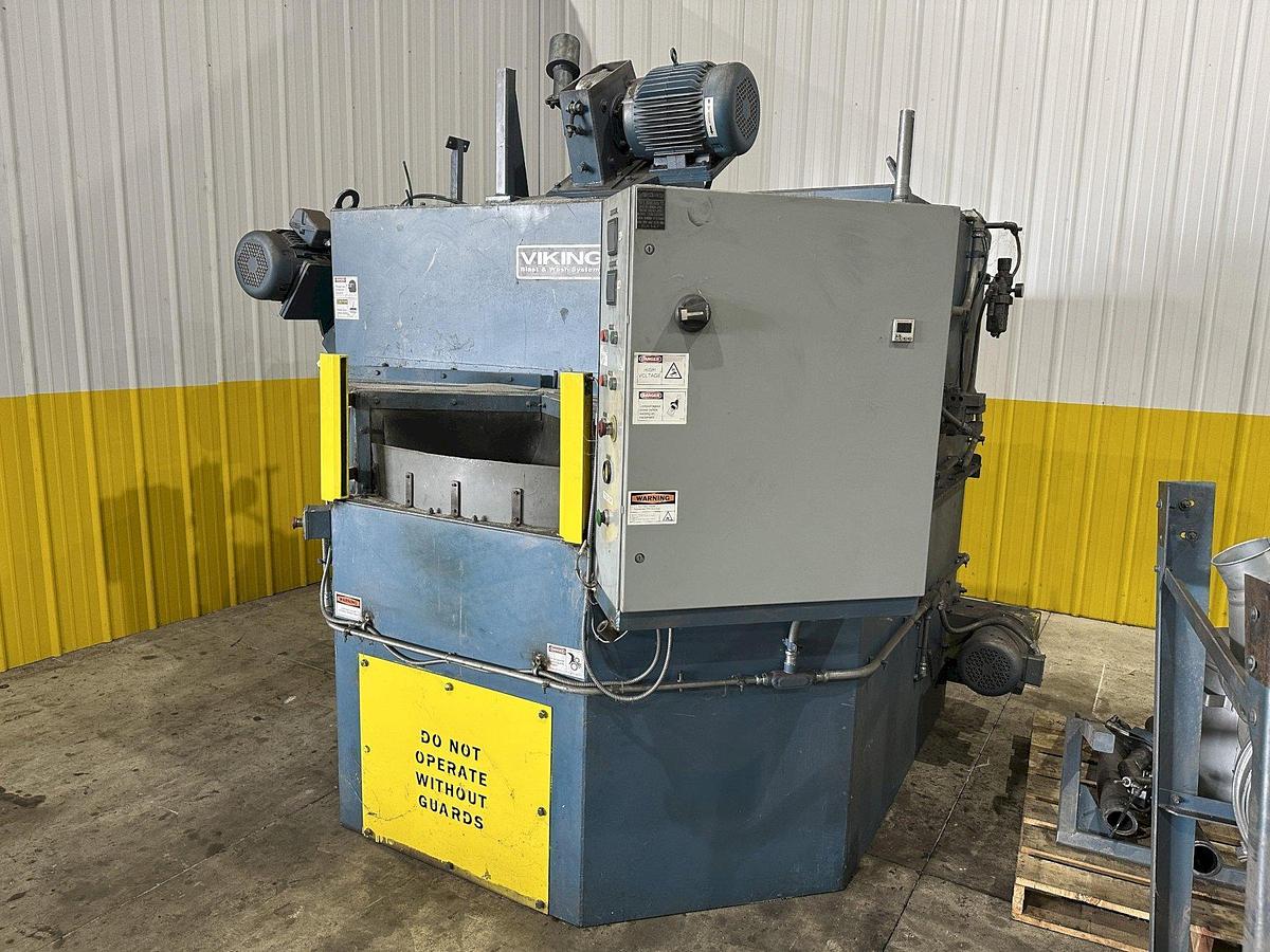Very good 2017 Viking 48" Table