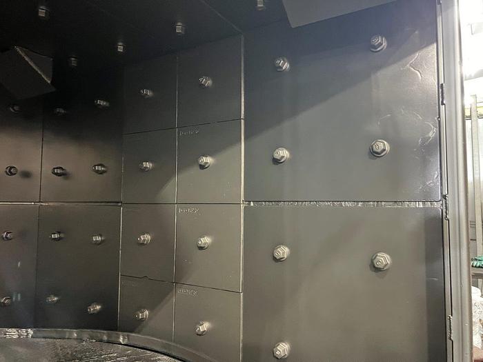 Very good 1984 Goff 72" fixed table