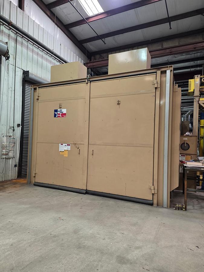 Like new 2021 ABS Blast Room