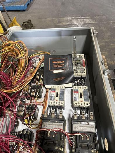 Good Wheelabrator 96" Double Door Swing Table