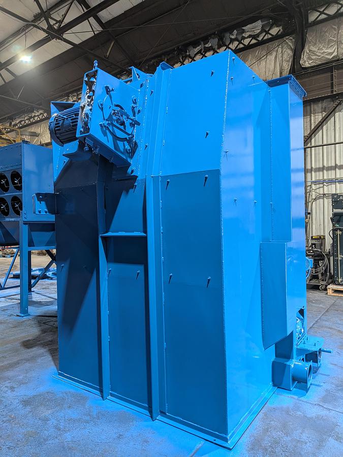 Very good Bronco 72" Table