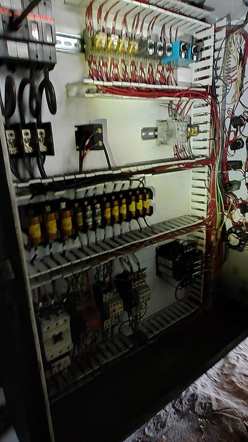 Very good Bronco 72" Table