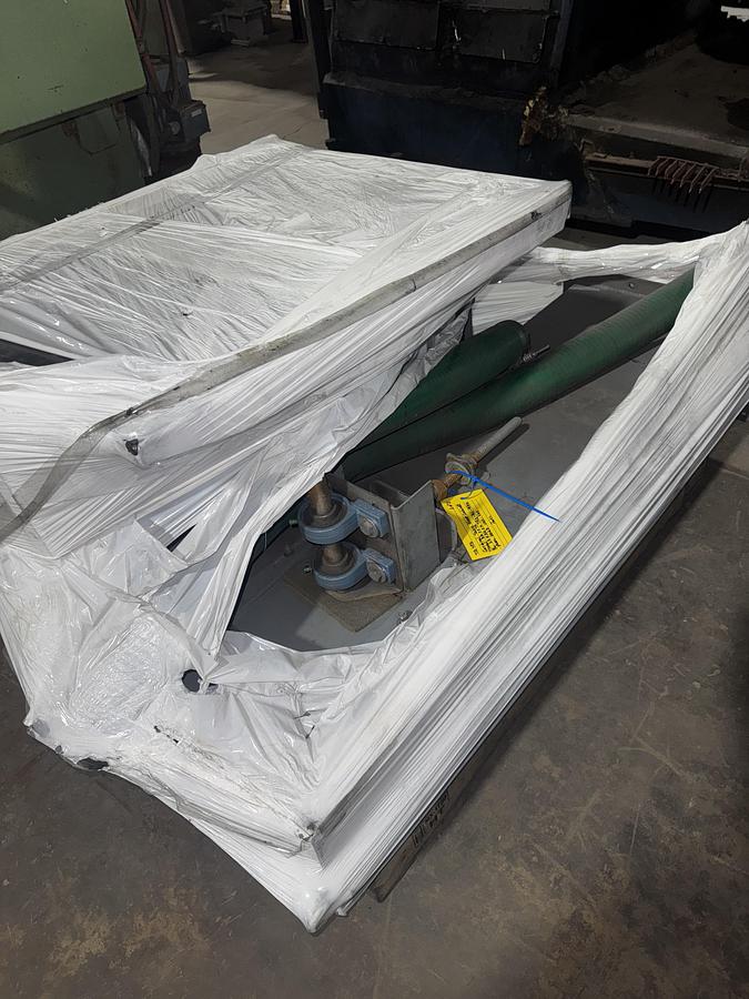 Like new 2023 Cardinal 36XXTR