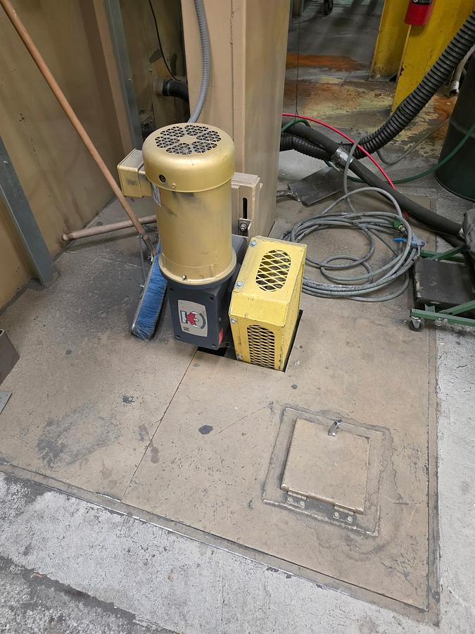 Like new 2021 ABS Blast Room