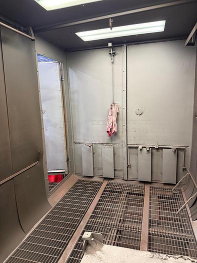 Like new Clemco Blast Room