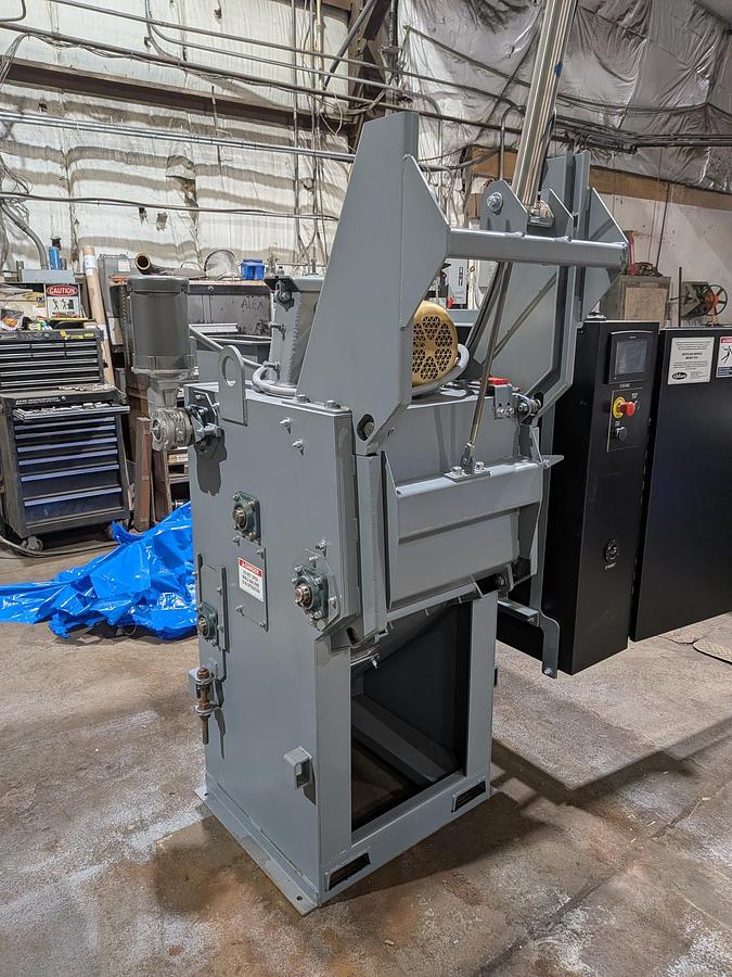 Like new 2024 Gibson 1.5BB