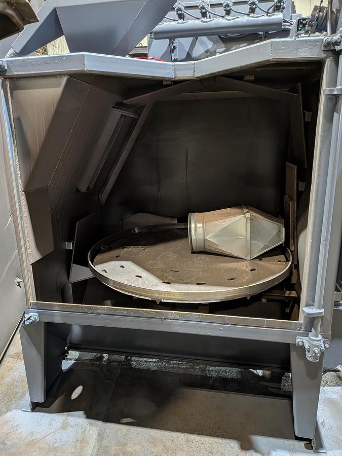 Very good Goff 48" Fixed Table