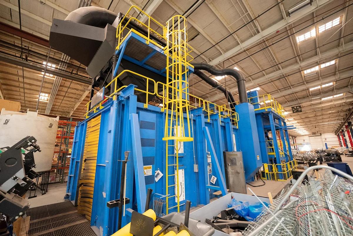 Like new 2015 Blastec 6' x 6' Rail Car Pass through