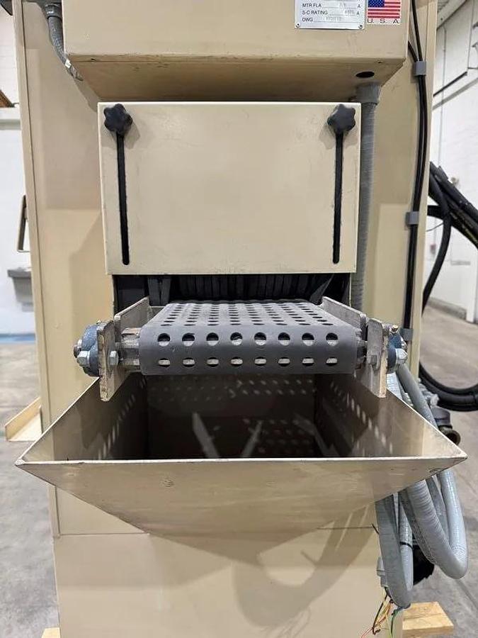 Like new 2014 Empire IL-885